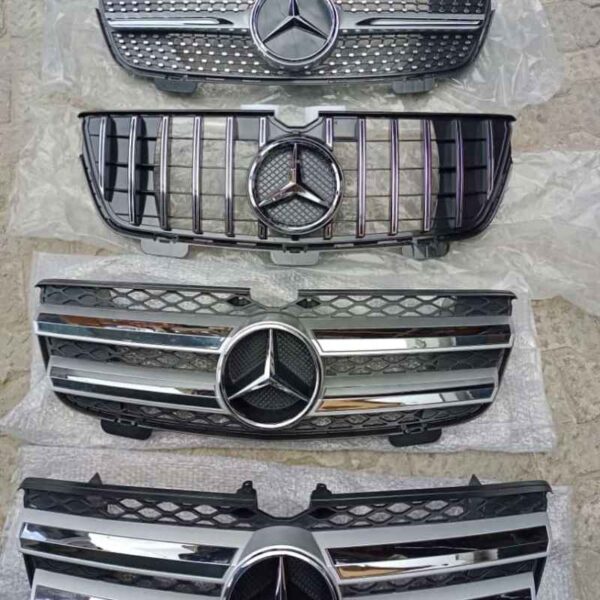 Mercedes-Benz Front Grille (Various Models) - Image 2