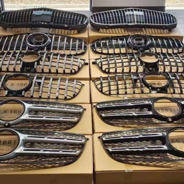 Mercedes-Benz Front Grille